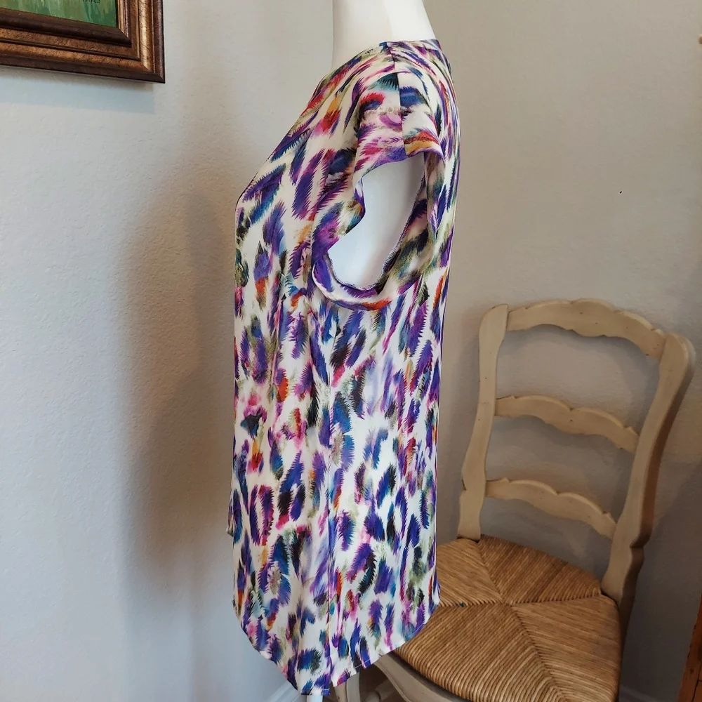 Cabi Feather Print V Neck Blouse Top with Cap Sleeve Sz S - Picture 5 of 15